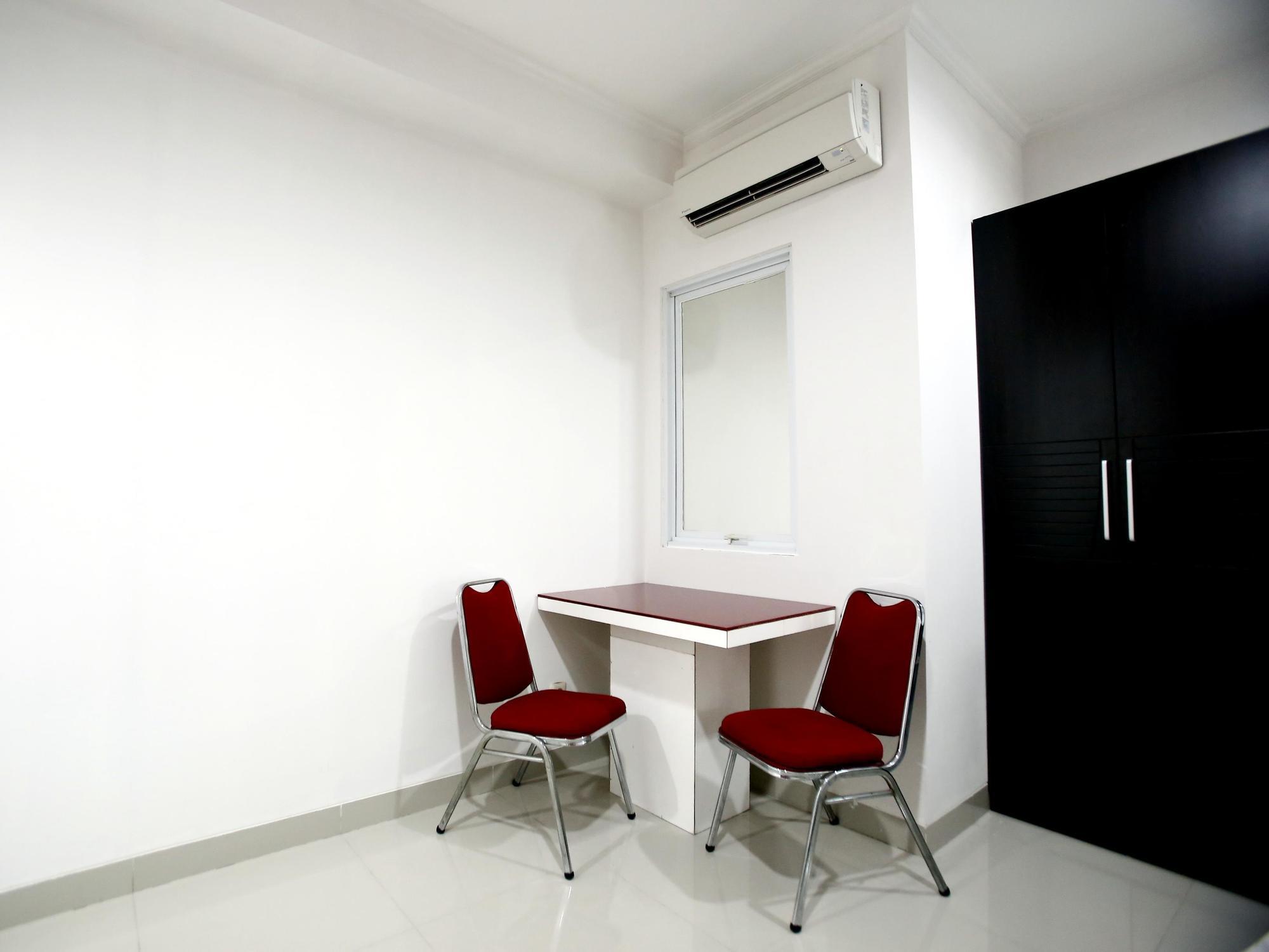 Reddoorz Plus @ Guntur Raya Setiabudi Jakarta Ngoại thất bức ảnh