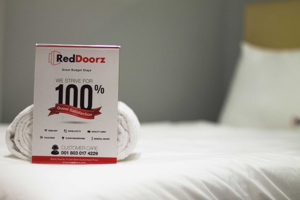 Reddoorz Plus @ Guntur Raya Setiabudi Jakarta Ngoại thất bức ảnh