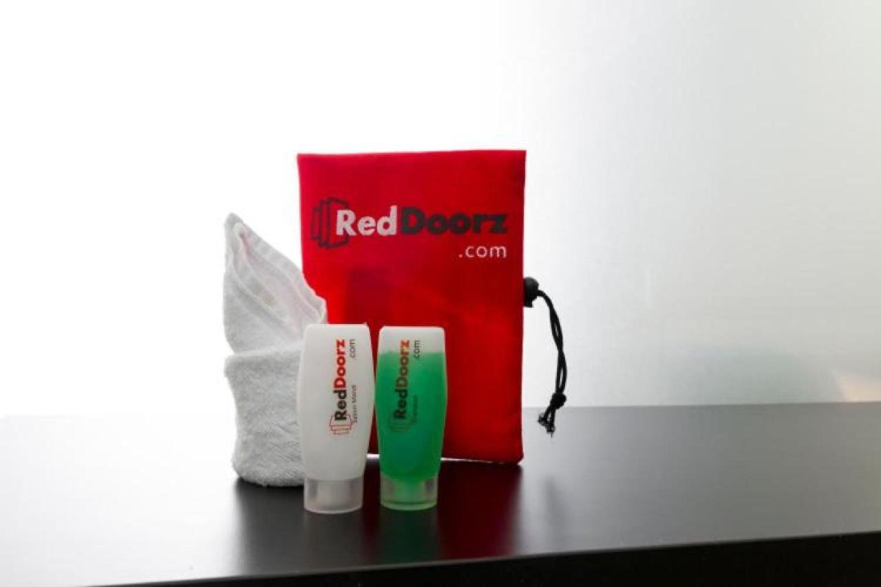 Reddoorz Plus @ Guntur Raya Setiabudi Jakarta Ngoại thất bức ảnh