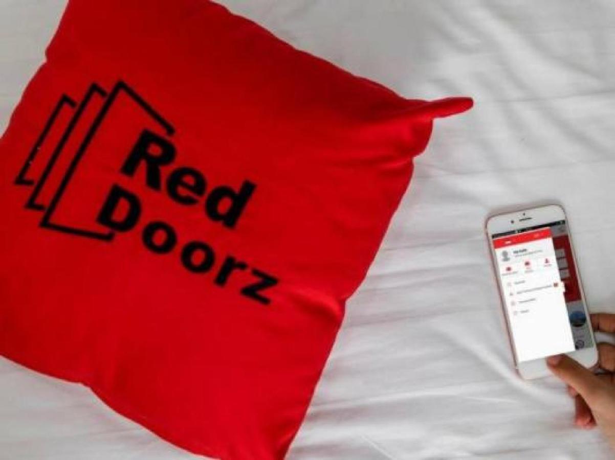 Reddoorz Plus @ Guntur Raya Setiabudi Jakarta Ngoại thất bức ảnh